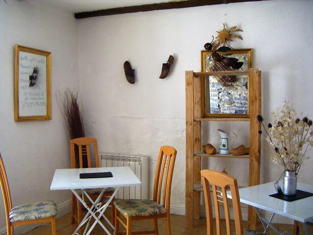 Auberge Les Cardabelles Boyne 3*,