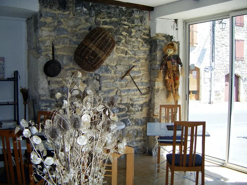 Auberge Les Cardabelles Boyne