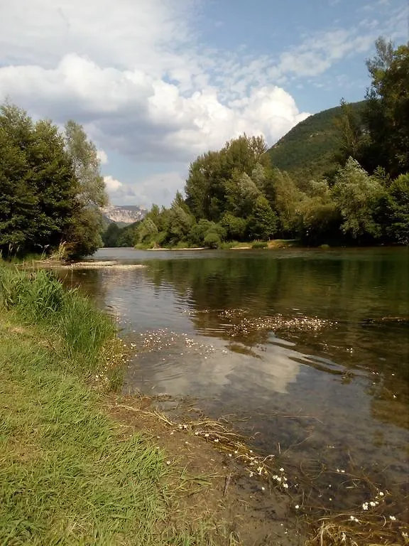 Nocleg ze śniadaniem Auberge Les Cardabelles Boyne